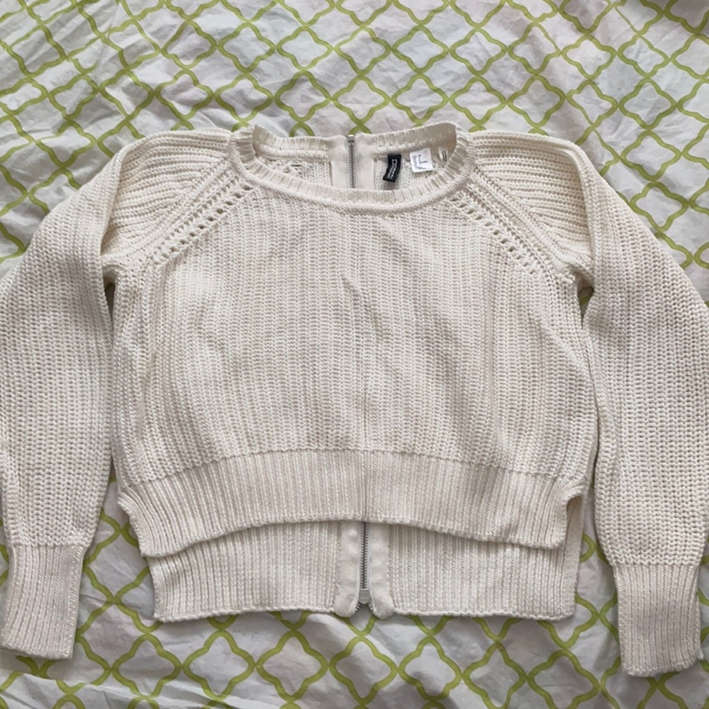 H&M cropped knit sweater - size 8